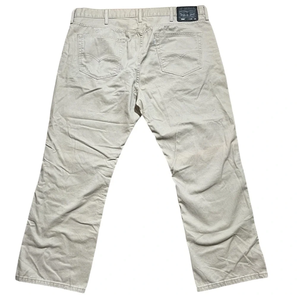 Levi's 559 Men's Straight Leg Relaxed Jeans - Soft Tan 42X30‎ - Picture 2 of 4